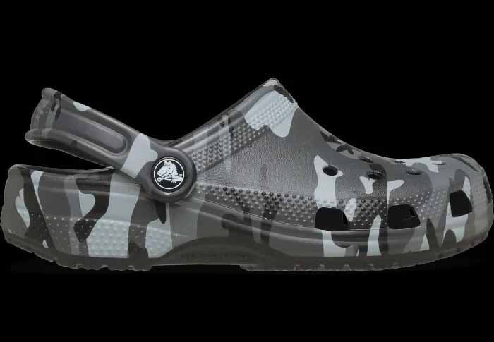 Crocs - Classic Camouflage Clog (Black/Slate Grey)