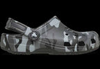 Crocs - Classic Camouflage Clog (Black/Slate Grey)