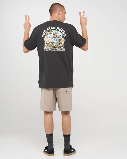 The Mad Hueys - Kiwi Spiked Tee