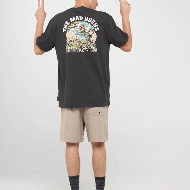 The Mad Hueys - Kiwi Spiked Tee