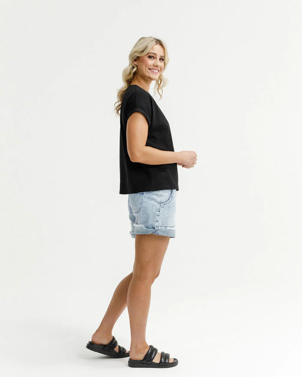 Homelee - Jackie Tee