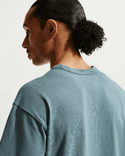 Nike - Sportswear Premium Essentials Tee