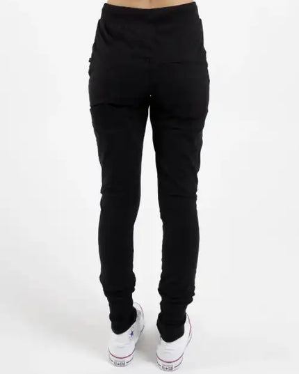 Federation - Escape Trackies (Sketch)