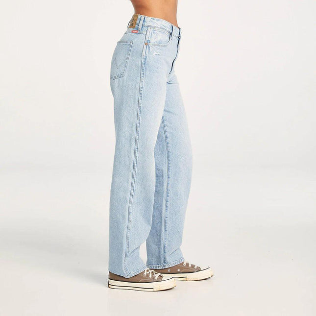 Wrangler - Mid Rise Vintage Straight Jean - Westside Surf + Street