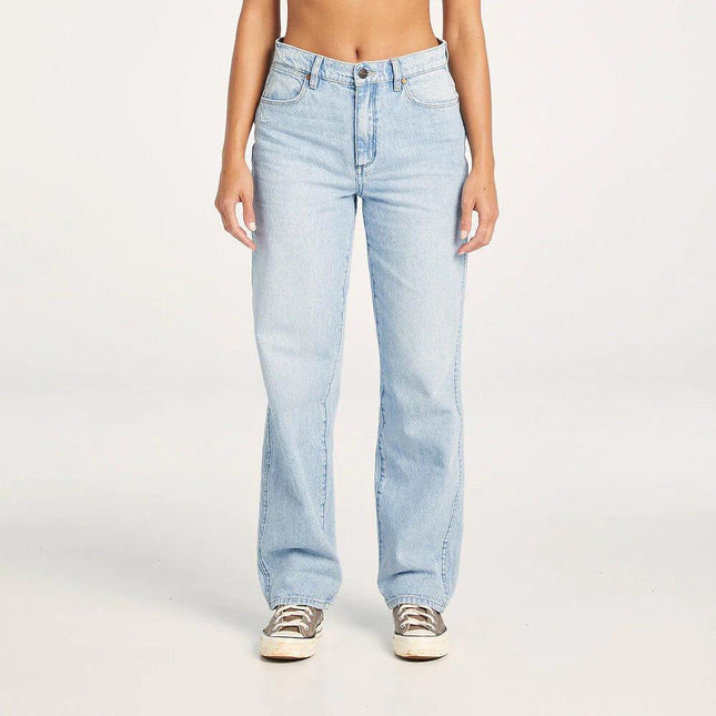 Wrangler - Mid Rise Vintage Straight Jean - Westside Surf + Street