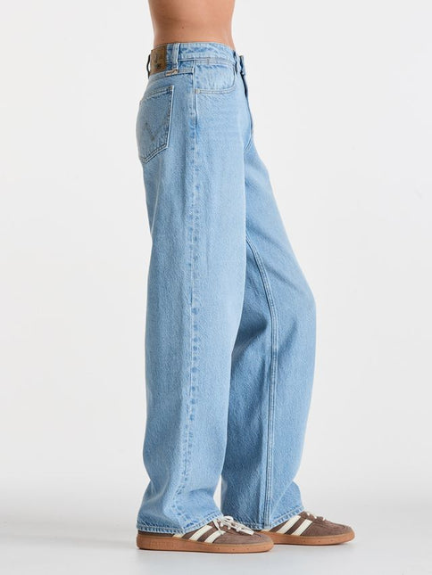 Wrangler - Mid Bella Baggy Jean (Carolina Fade)