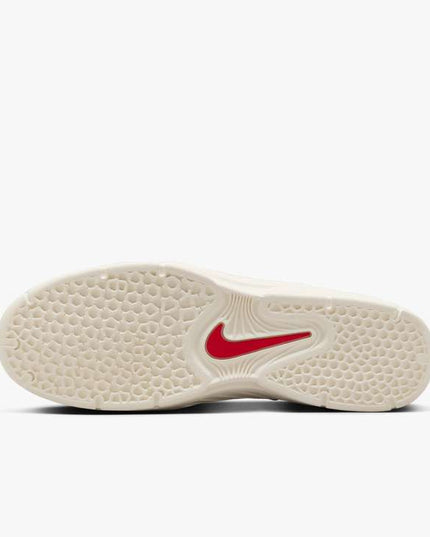 Nike -SB Vertebrae (Summit White/University Red-Phantom-Sail)