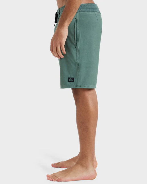 Quiksilver - Surfsilk Street Trunk 18'