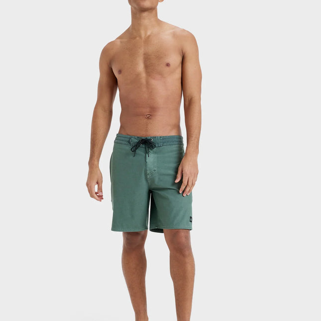 Quiksilver - Surfsilk Street Trunk 18'
