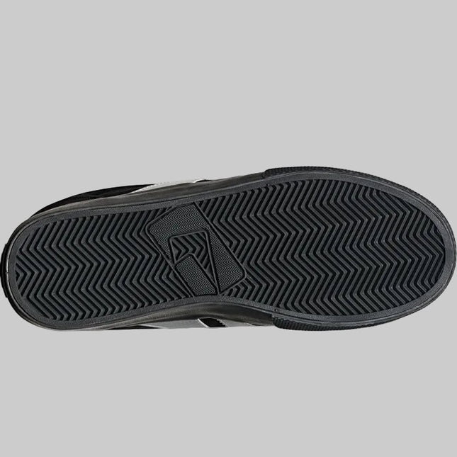 Globe - Encore- 2 (Black/Metallic Silver)