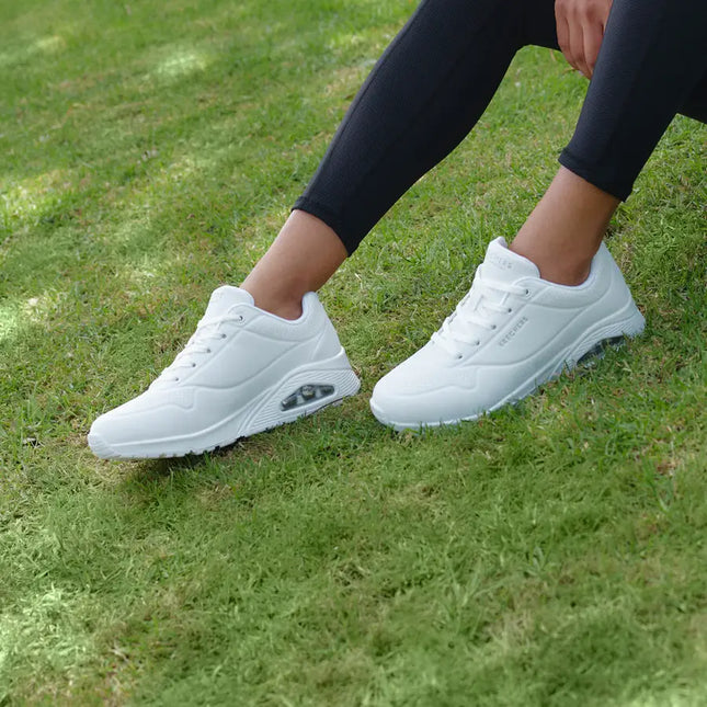 Skechers - Uno- Stand on Air (Womens)