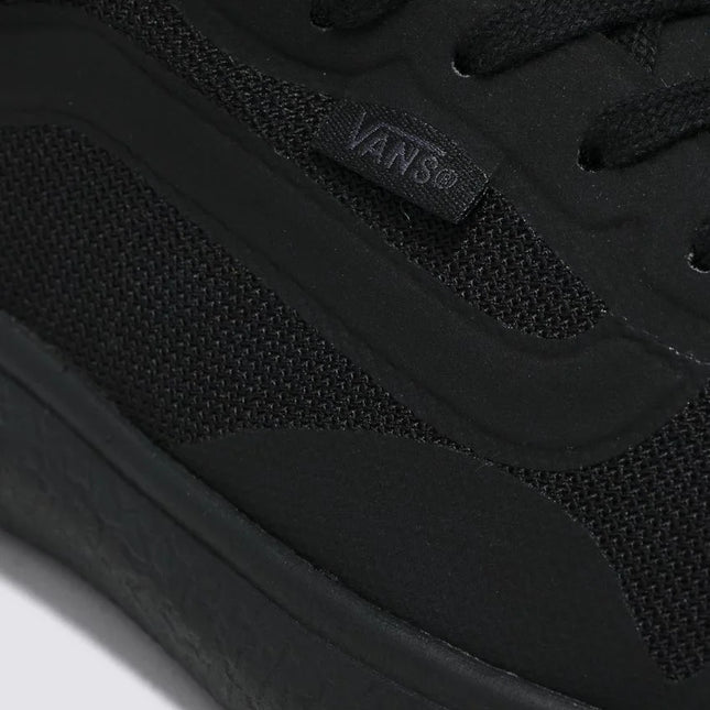 Vans - Ultrarange EXO (Black,Black,Black)
