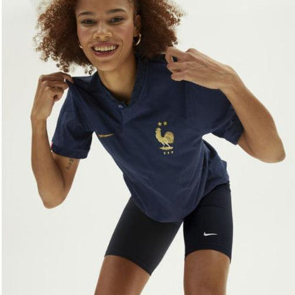 Nike - Women's Mid Rise Biker Shorts - Westside Surf + Street